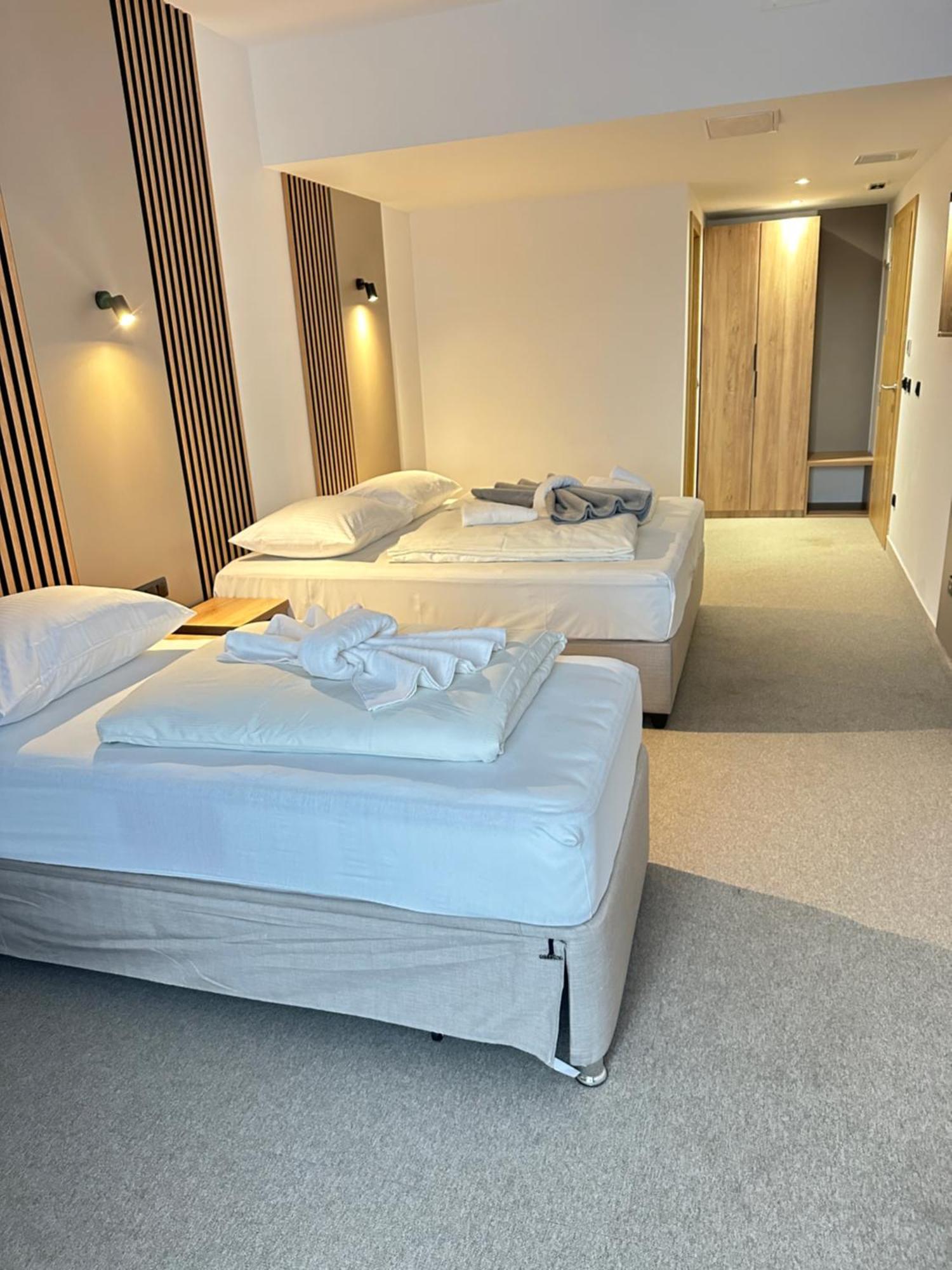 Hotel Suljovic Илиджа Экстерьер фото