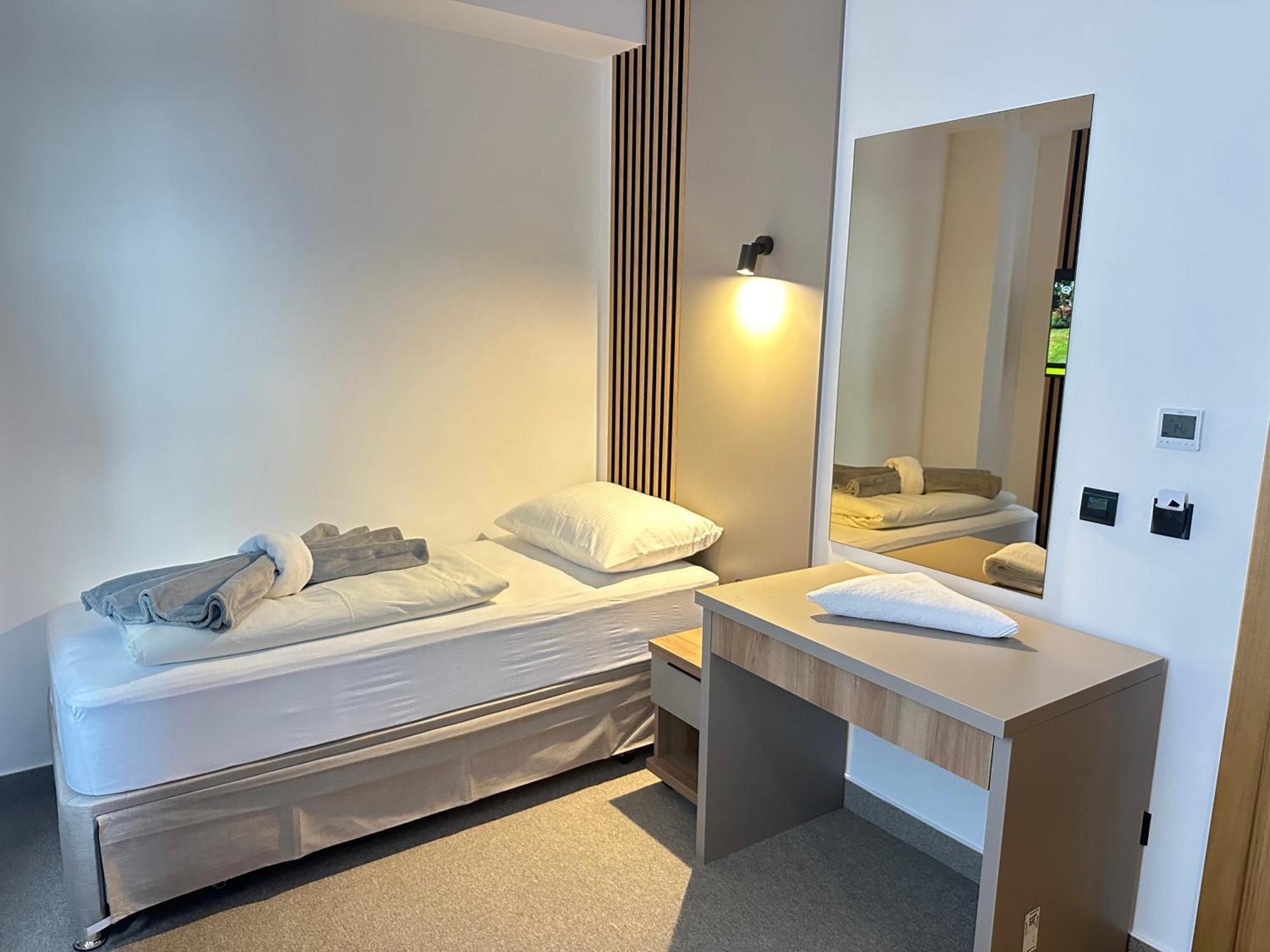 Hotel Suljovic Илиджа Экстерьер фото