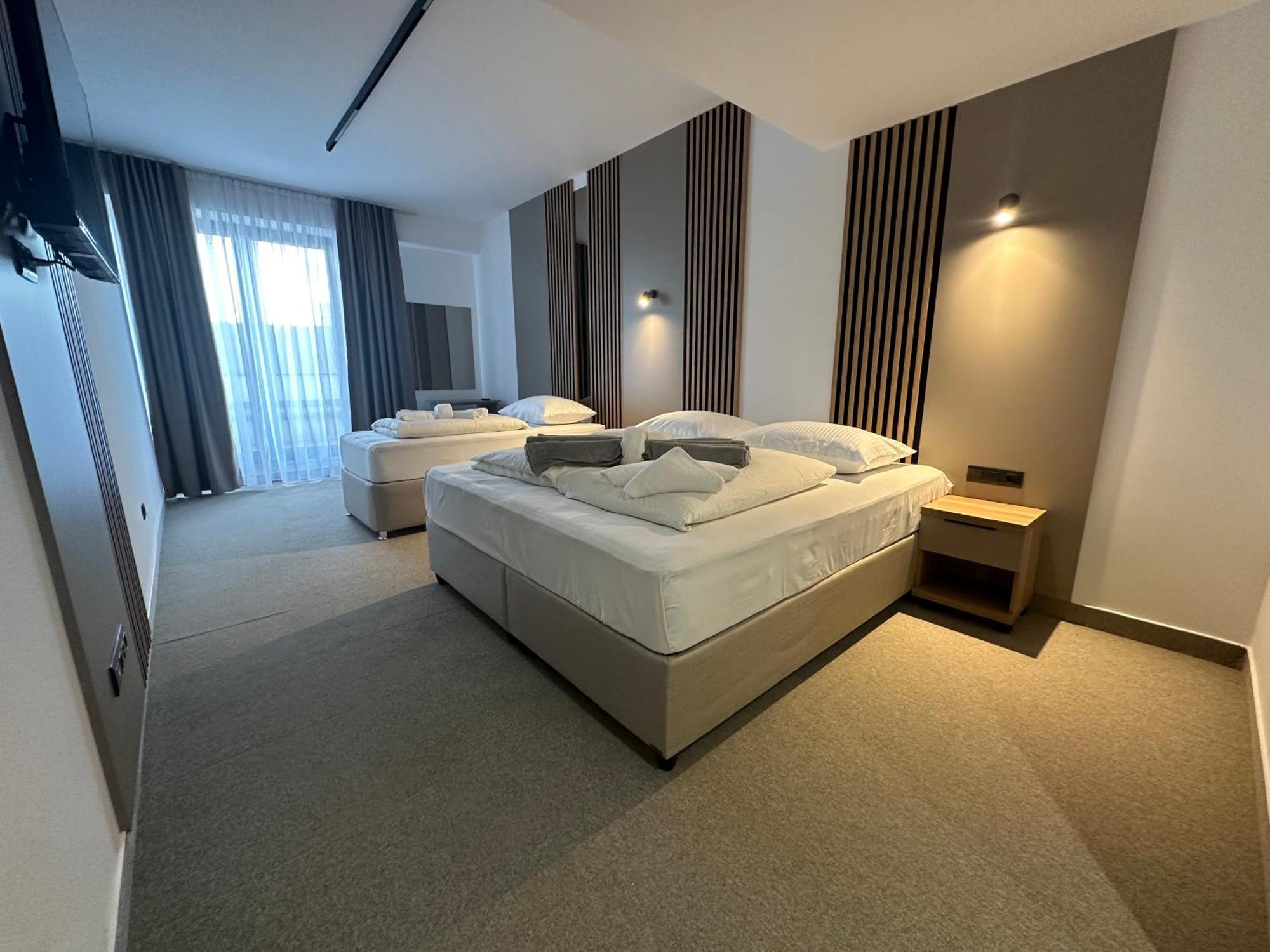 Hotel Suljovic Илиджа Экстерьер фото