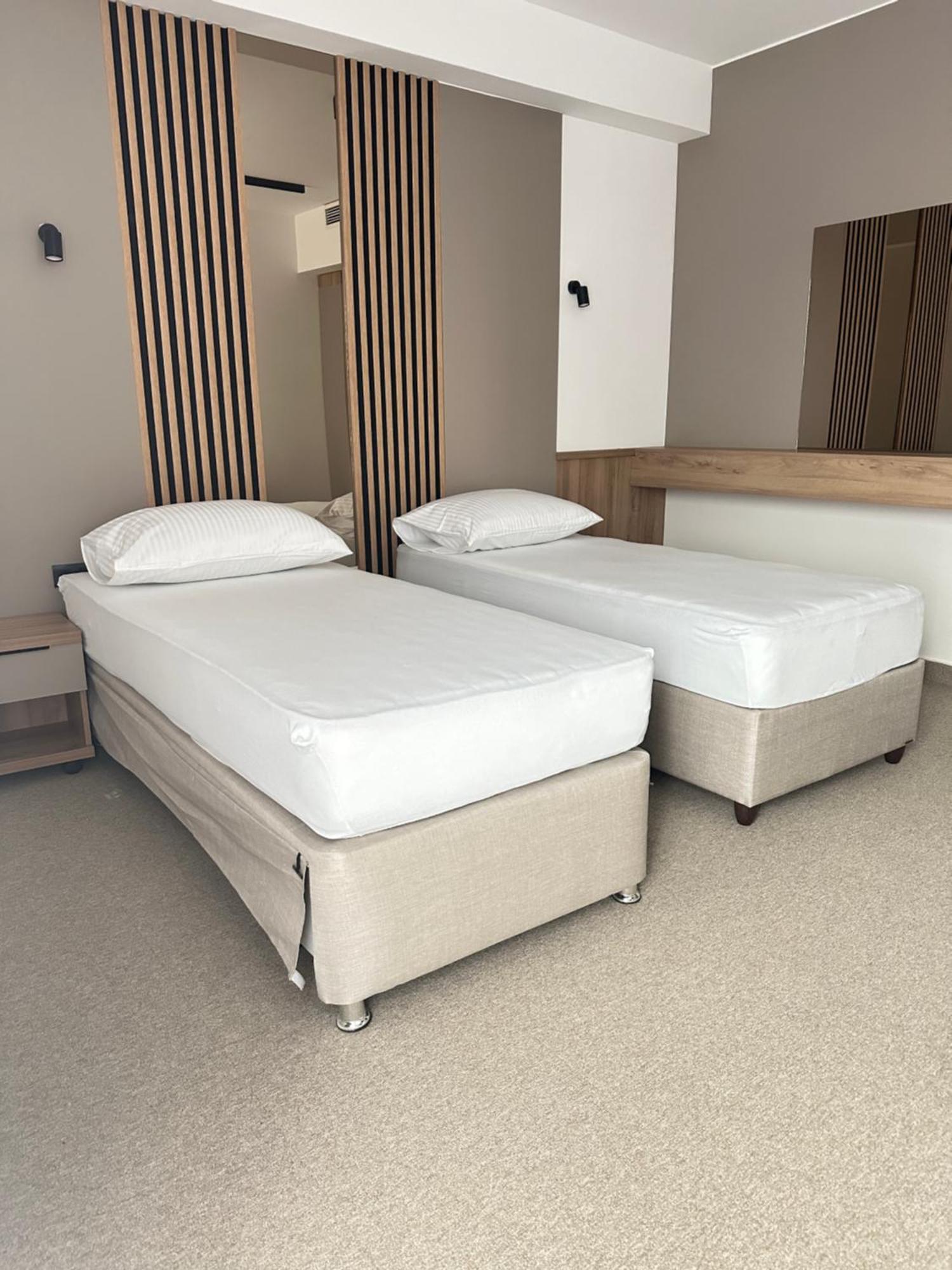 Hotel Suljovic Илиджа Экстерьер фото